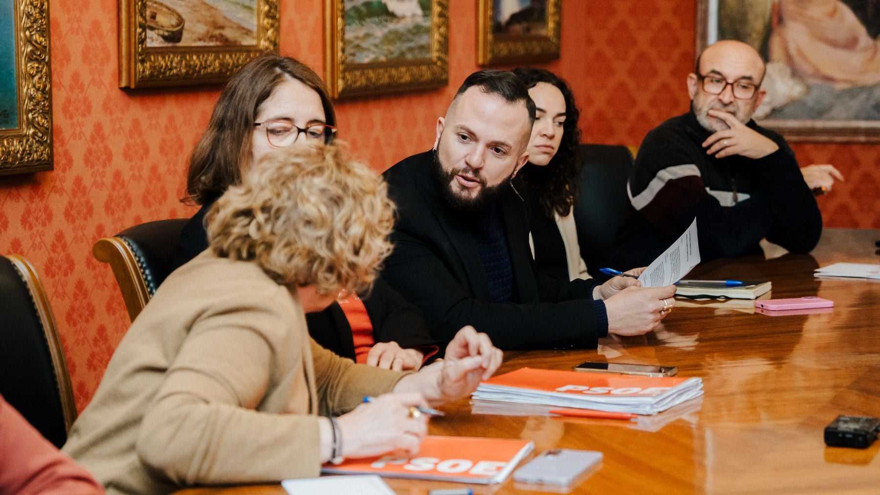 Barcala exige a un edil de Compromís vía notarial que rectifique sus acusaciones de las VPP del escándalo