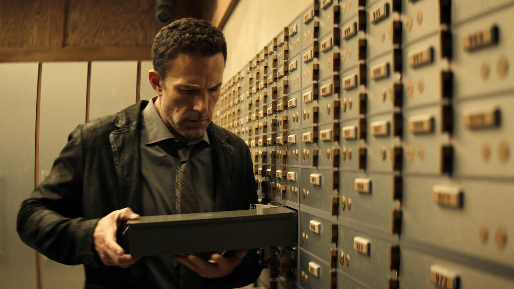 Fue un fracaso comercial en cines y ahora triunfa en HBO: Ben Affleck busca a su hija en un thriller laberíntico