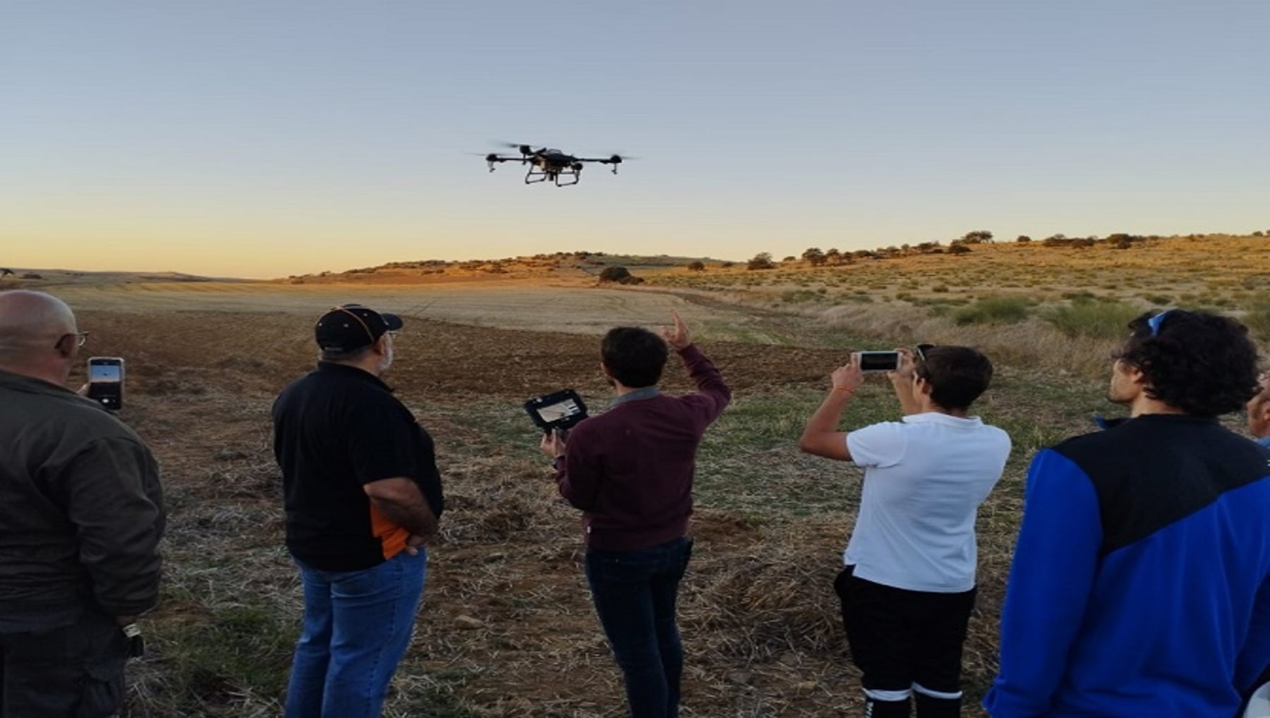 Extremadura no se anda con chiquitas: prepara un ejército de drones para proteger el arroz de su plaga más dañina