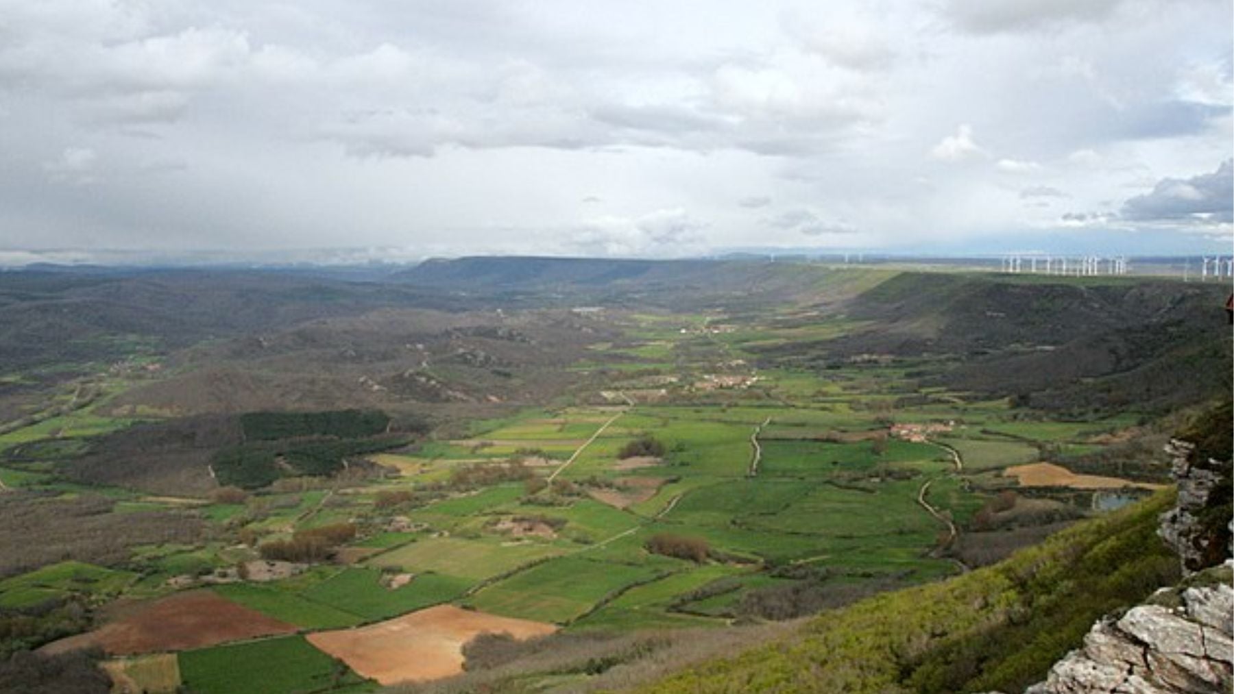 El municipio más al sur de Cantabria esconde uno de los valles más desconocidos y espectaculares de España