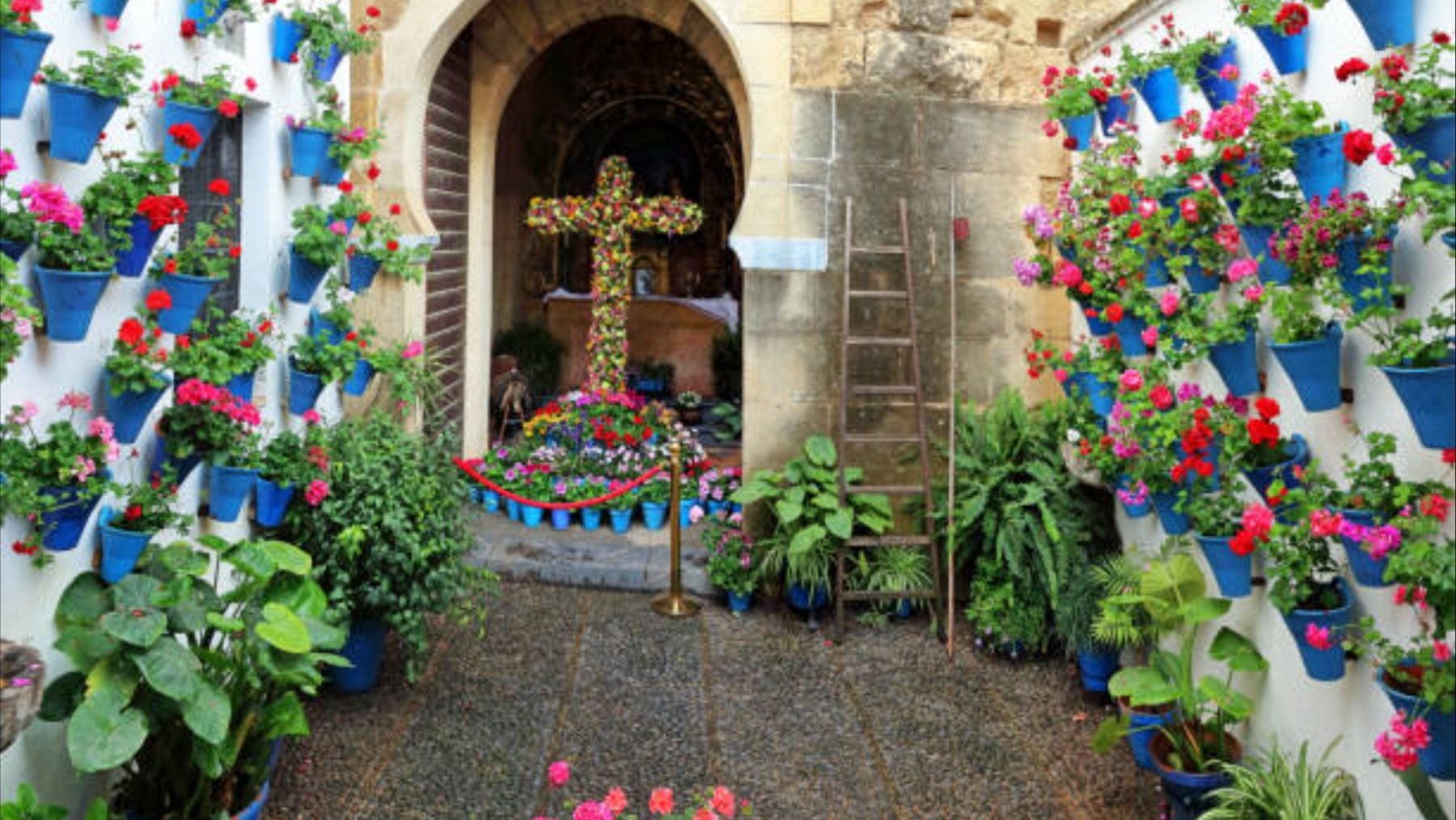 Qué son las Cruces de Mayo de Córdoba: origen, en qué consisten, guía completa, novedades y los mejores consejos para ir