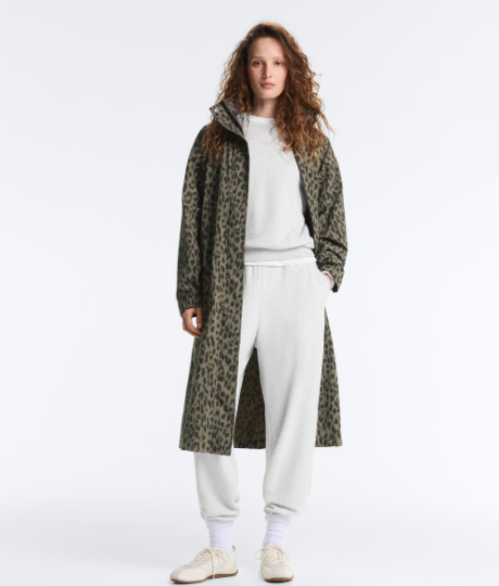 La chaqueta de leopardo de Oysho.