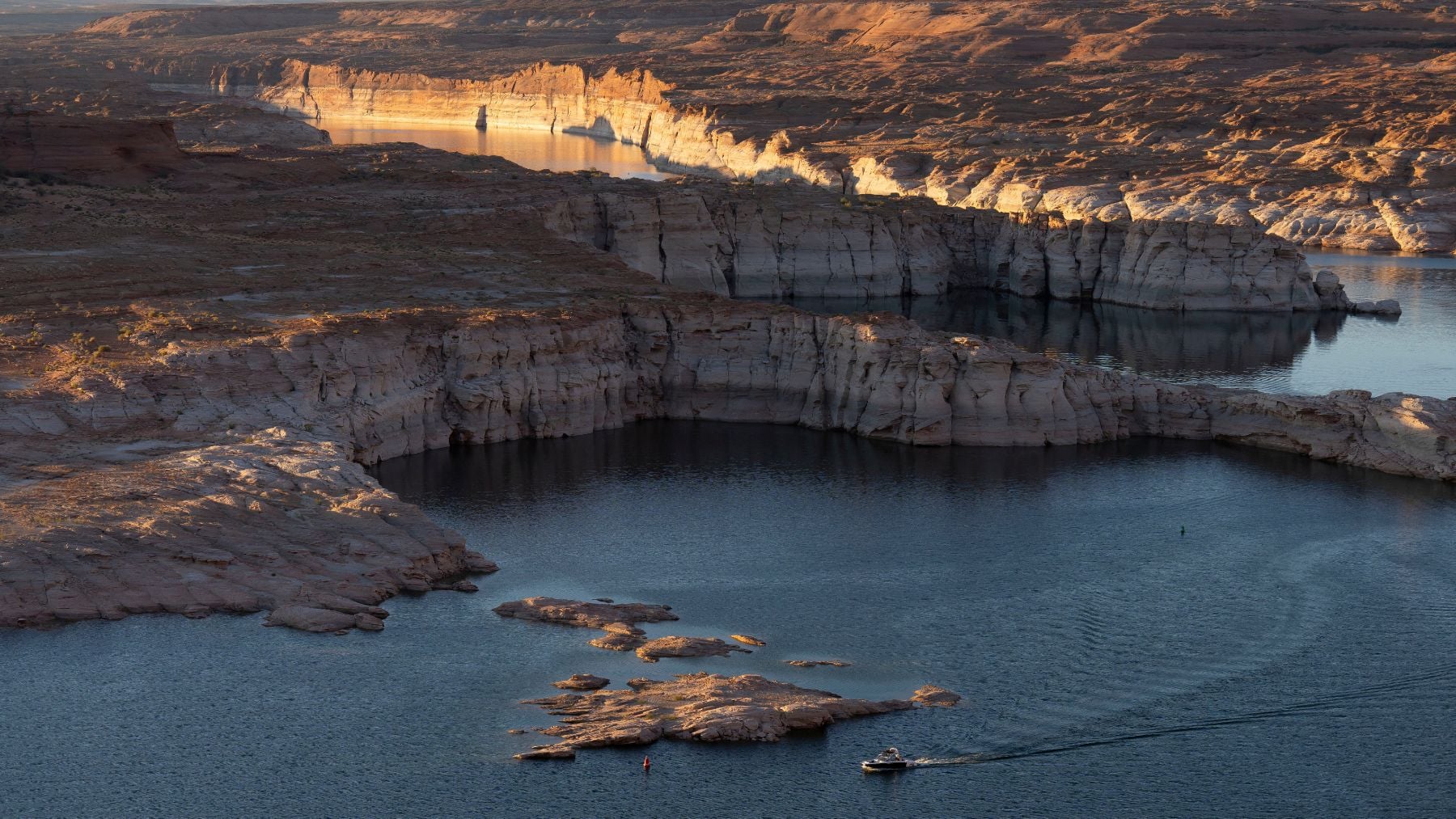 EEUU tiene un problema con la electricidad y va a vaciar 50.000 inodoros para generar energía