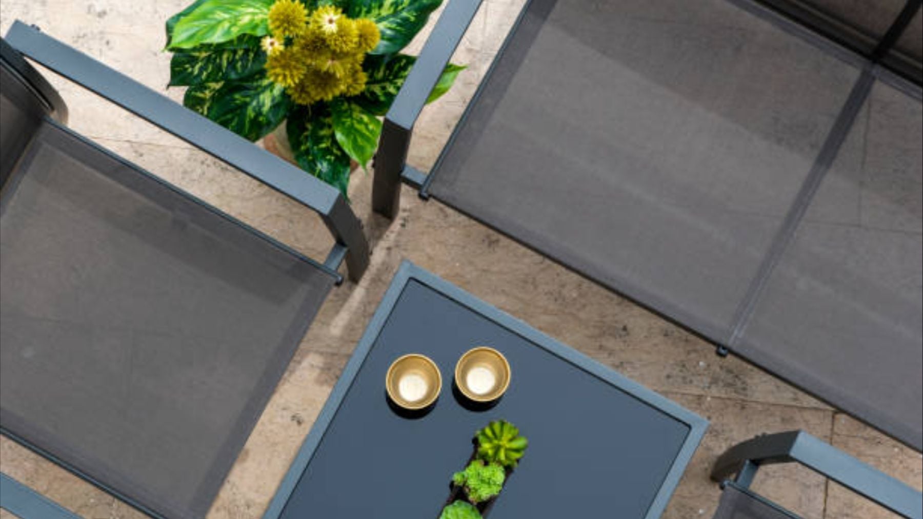 Va a haber colas en Alcampo a partir de hoy, lunes 27 de abril, por el conjunto de 6 piezas de jardín en color gris