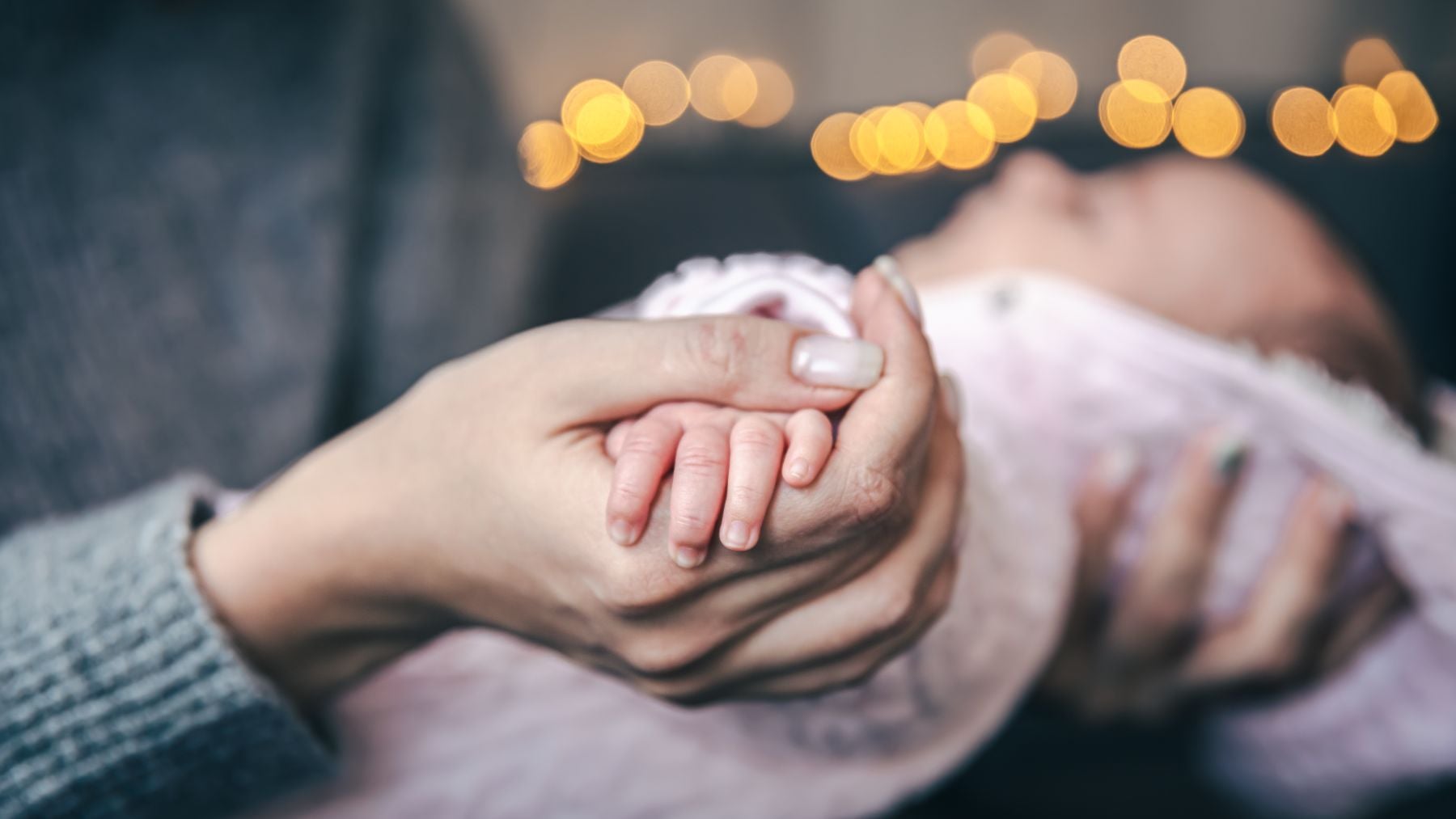 Cambio histórico en los derechos laborales: ya está vigente en España el permiso retribuido de 19 semanas por nacimiento