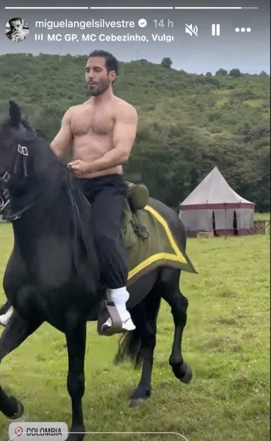 Miguel Angel Silvestre a caballo