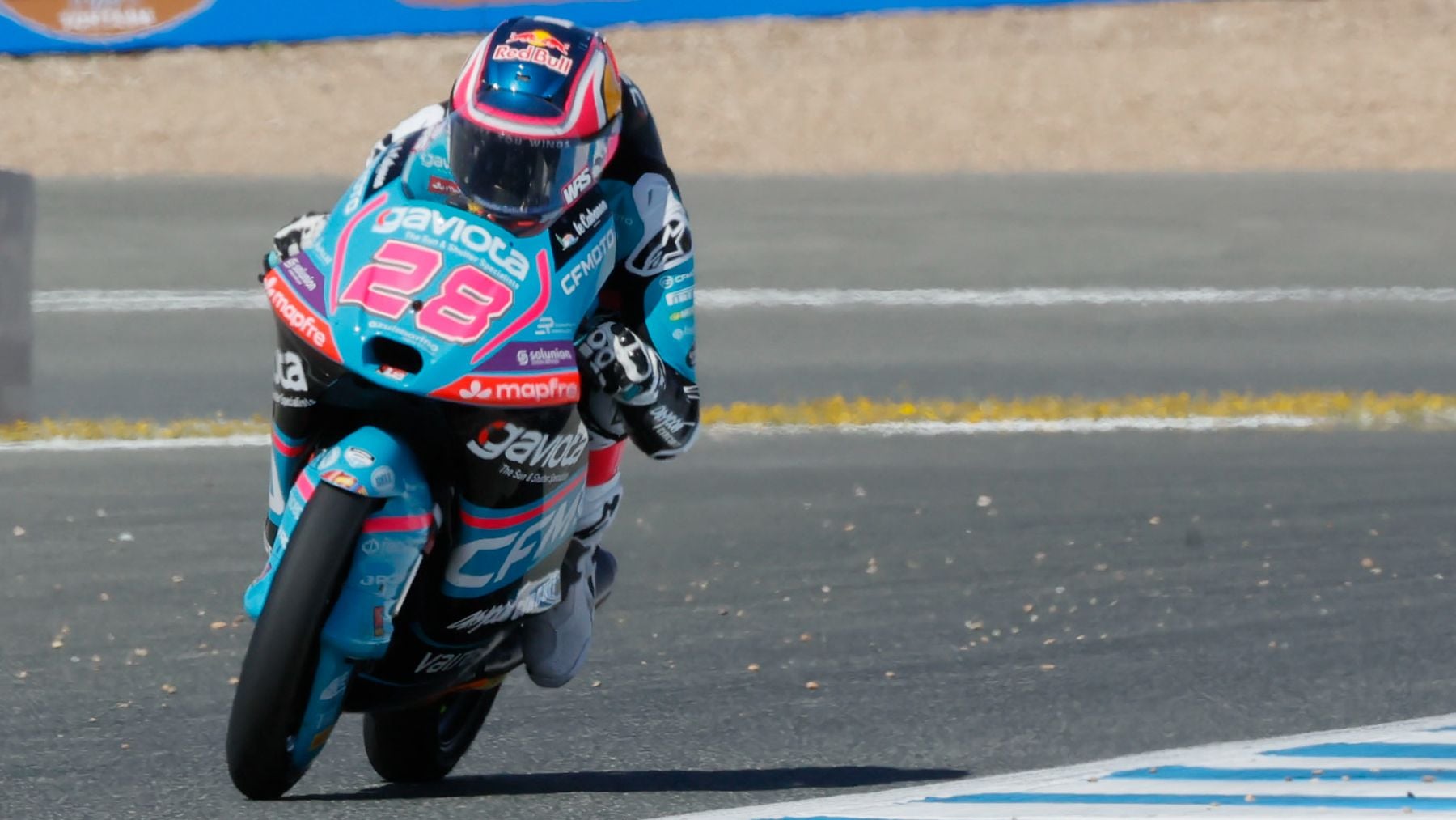 Máximo Quiles vence por primera vez en Jerez con una victoria a lo campeón