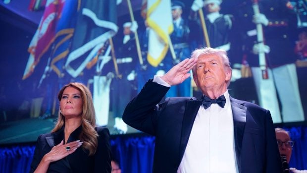 Trump avacuado atentado, Melania