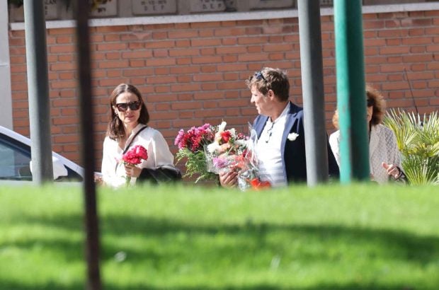 Aitana S&aacute;nchez Gij&oacute;n en el &uacute;ltimo adi&oacute;s a su madre. (Foto: Europa Press)