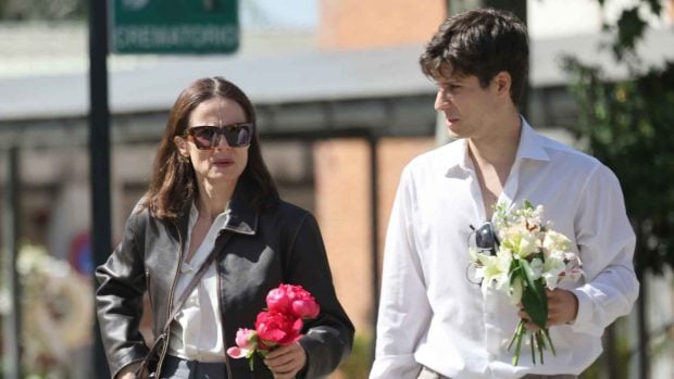 Aitana S&aacute;nchez Gij&oacute;n en el &uacute;ltimo adi&oacute;s a su madre. (Foto: Europa Press)