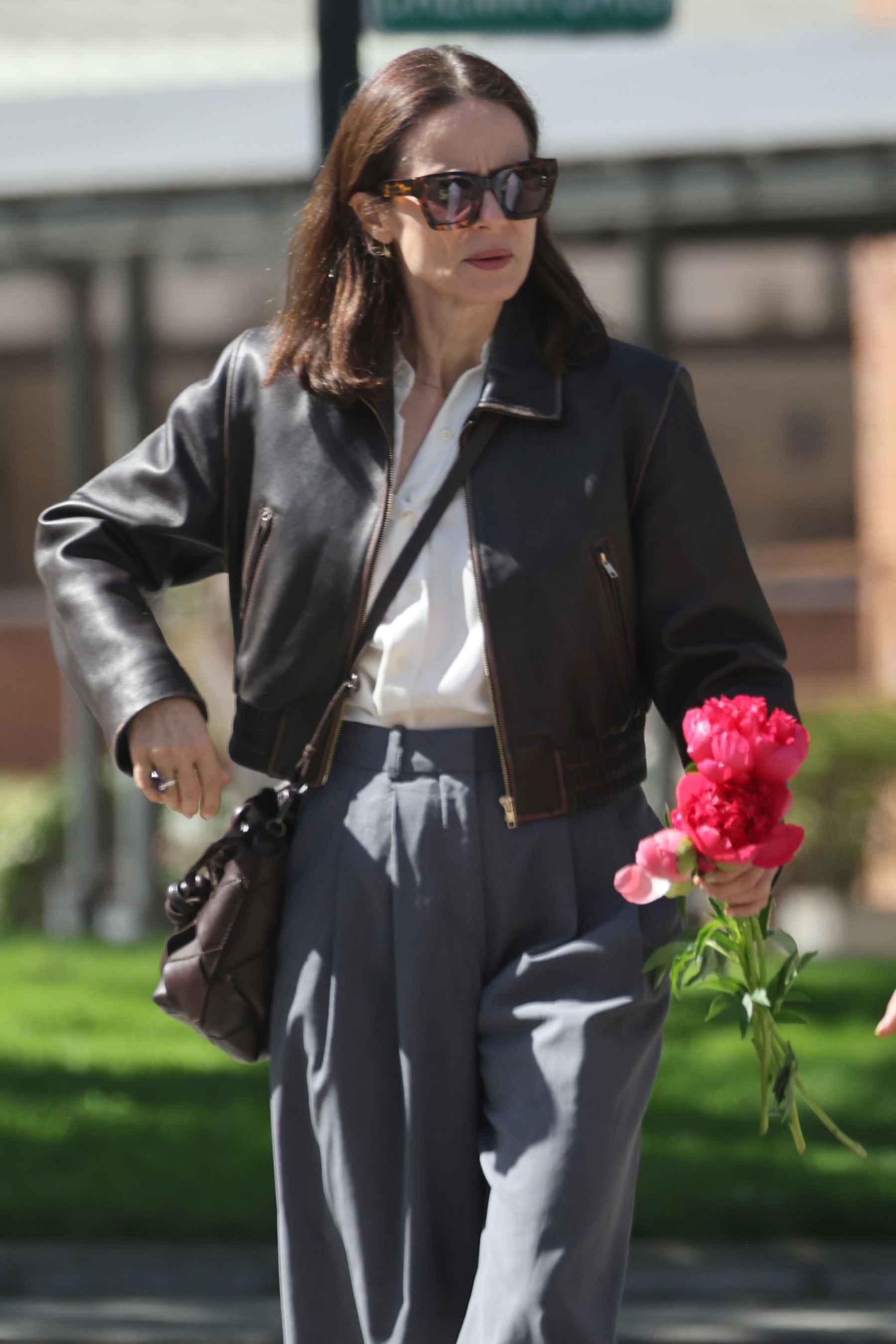 Aitana S&aacute;nchez Gij&oacute;n en las inmediaciones de su domicilio en Madrid. (Foto: Europa Press)