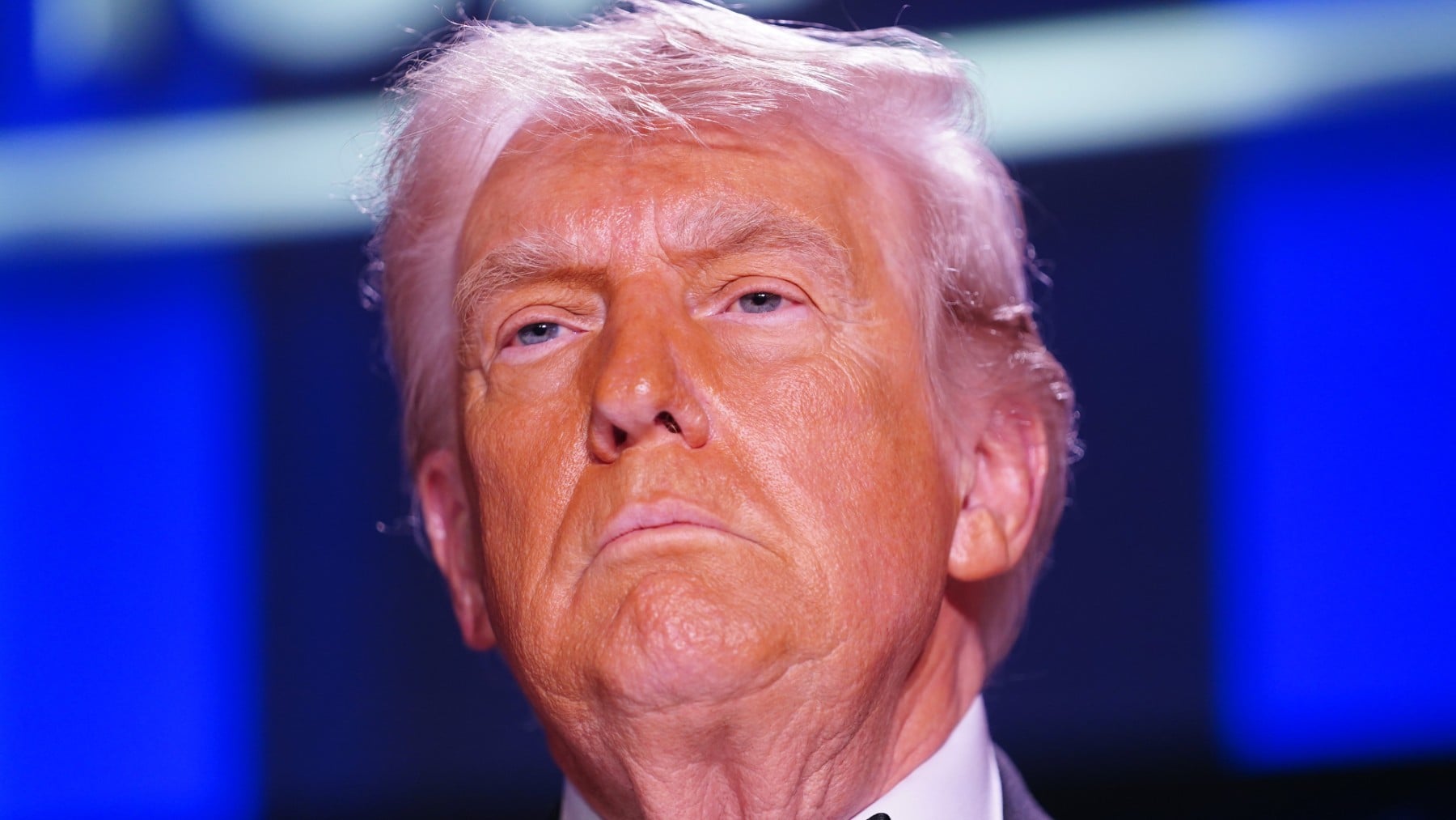 Trump asegura que Irán está en estado de colapso y presiona para reabrir Ormuz de inmediato