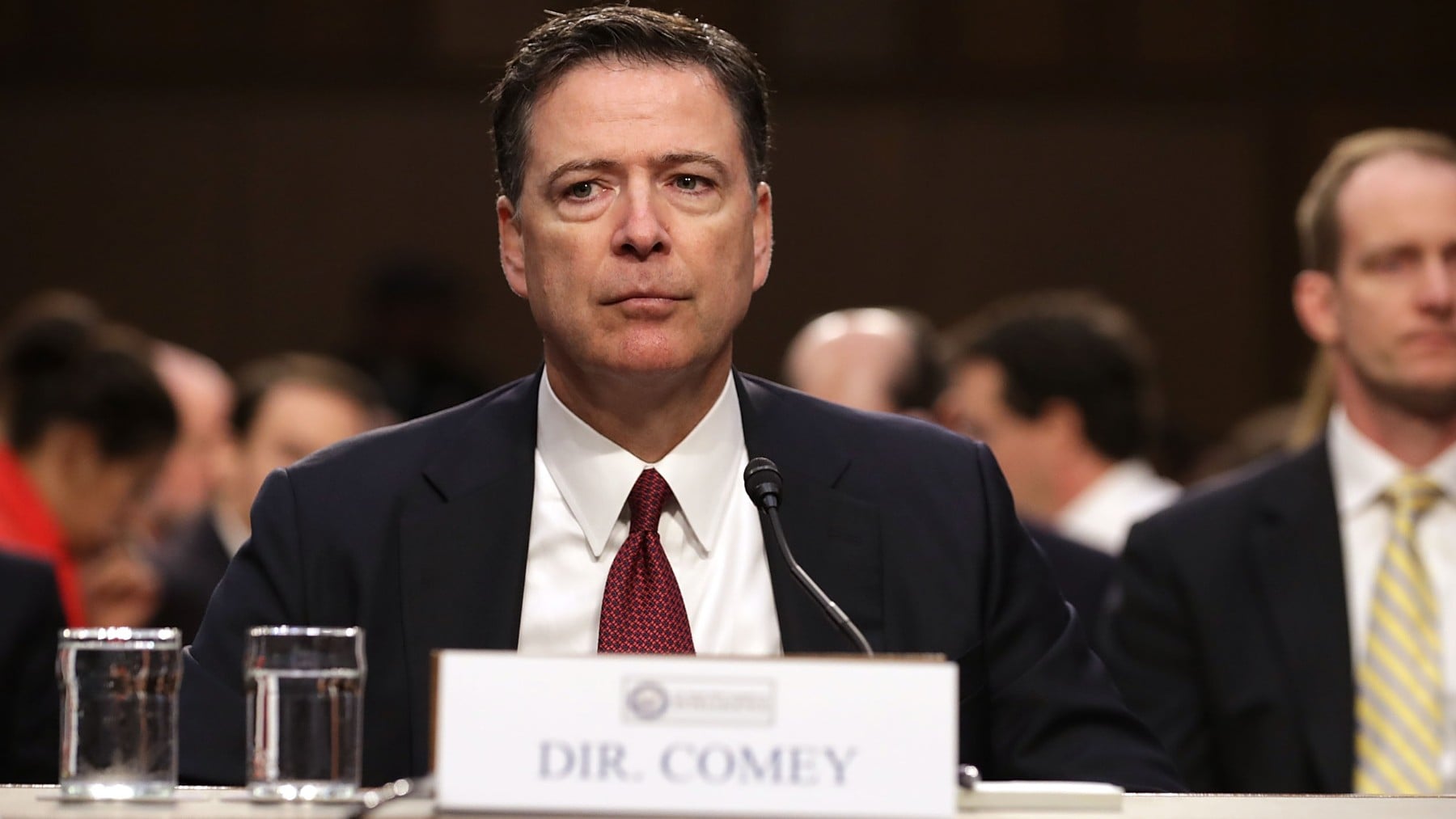 Imputado el ex director del FBI James Comey al interpretarse como amenaza a Trump su mensaje en redes: 8647