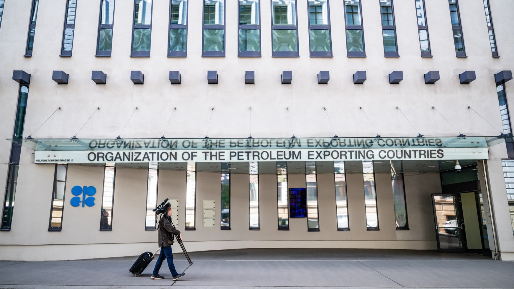 Claves de por qué Emiratos deja la OPEP: el pulso con Arabia Saudí y qué cambiará en el mercado del petróleo