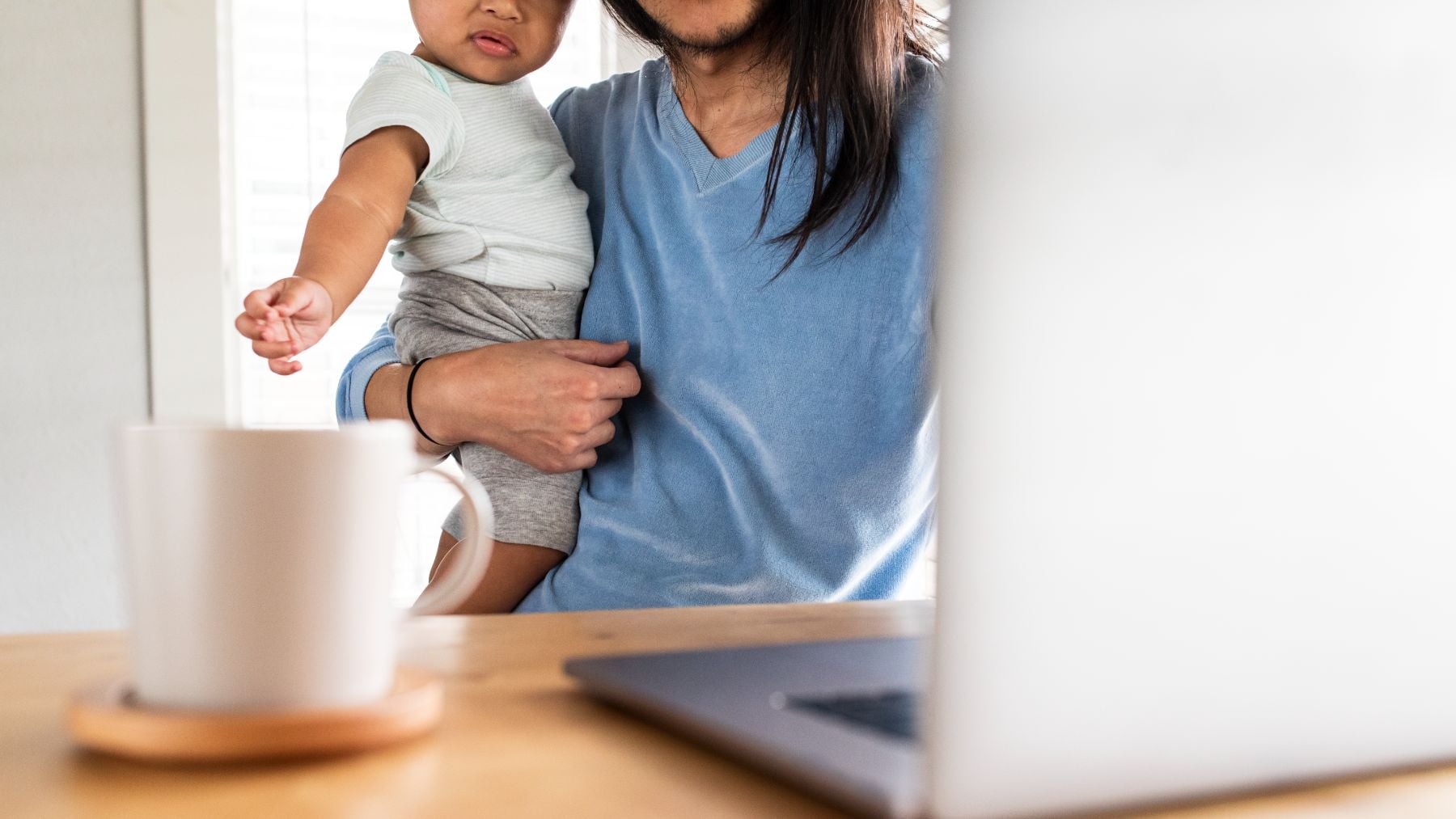 El Estatuto de los Trabajadores lo avala: tienes derecho a teletrabajar para cuidar a hijos y familiares dependientes