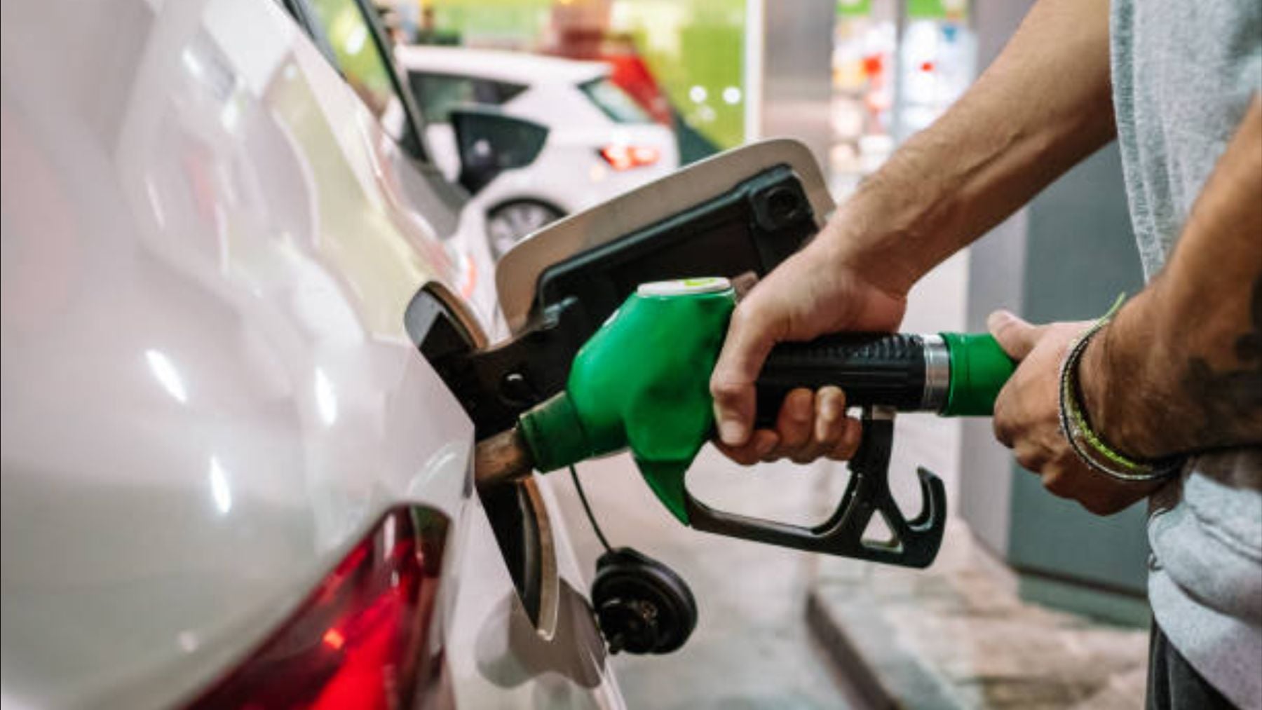 Precio de la gasolina hoy 4 de mayo: localiza las gasolineras más baratas de Sevilla, Cádiz y otras ciudades de Andalucía
