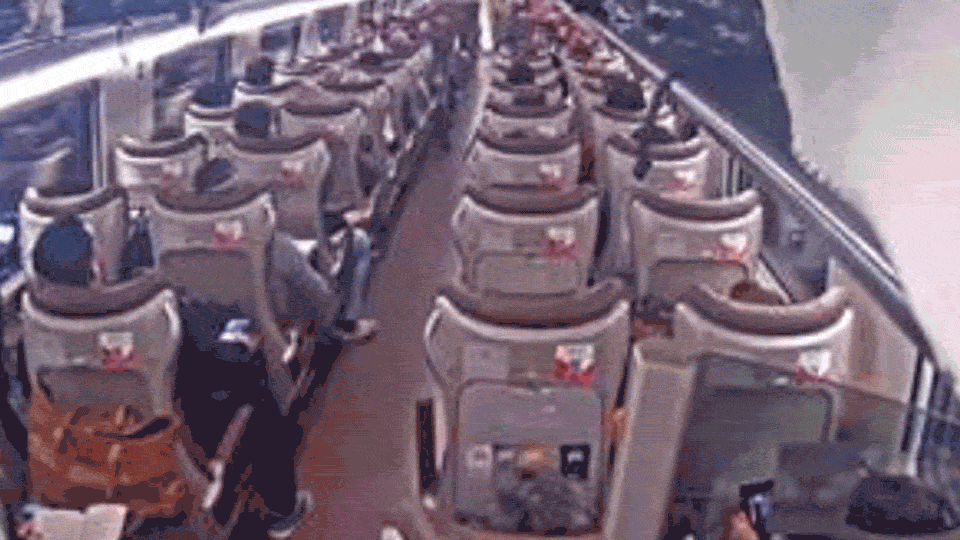 La Guardia Civil difunde las primeras imágenes del interior de los trenes de Adamuz y confirma la rotura de la vía