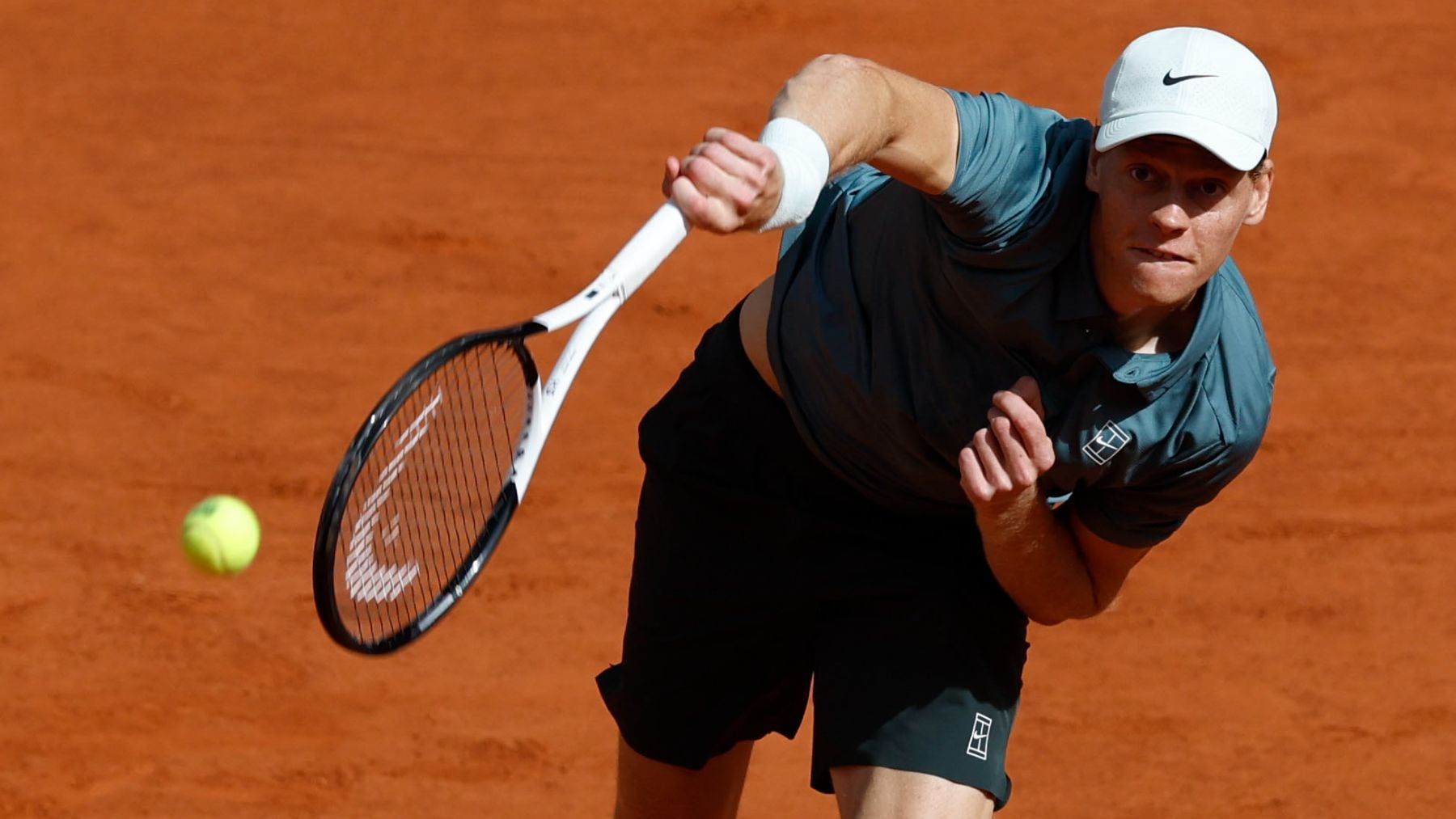 Sinner iguala su mejor resultado en Madrid y espera a Jódar en cuartos del Mutua Madrid Open