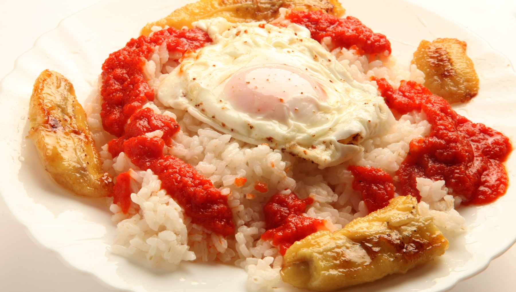 Arroz a la cubana con Thermomix: receta completa con salsa de tomate casera