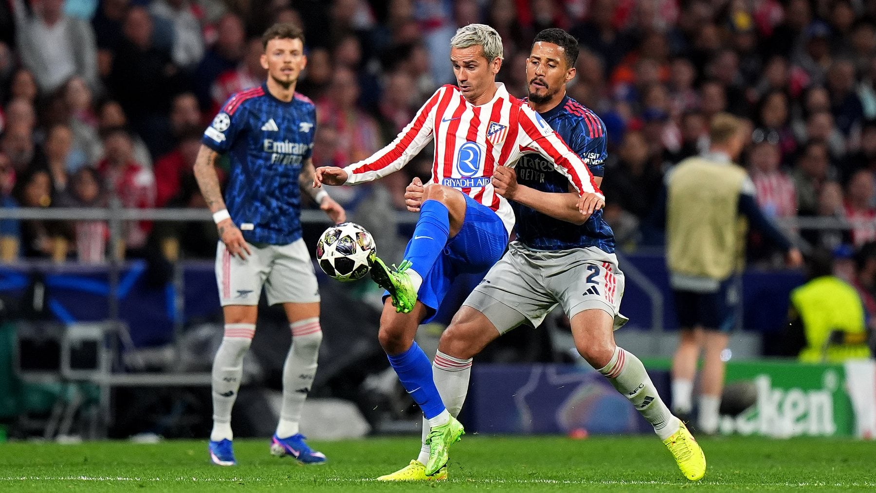 Atlético y Arsenal dejan la Champions para Londres