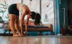 Una mujer hace deporte en casa, Lidl
