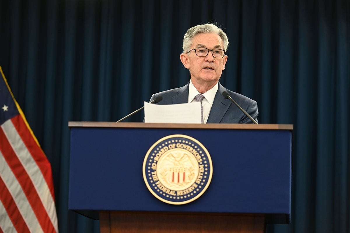 Powell desafía a Trump y se mantendrá como gobernador de la Fed una vez termine su mandato
