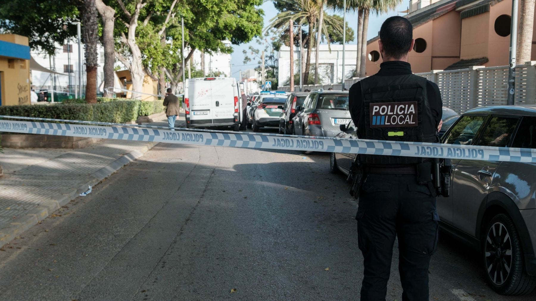 Muere un hombre tras ser apuñalado en plena calle en Ibiza