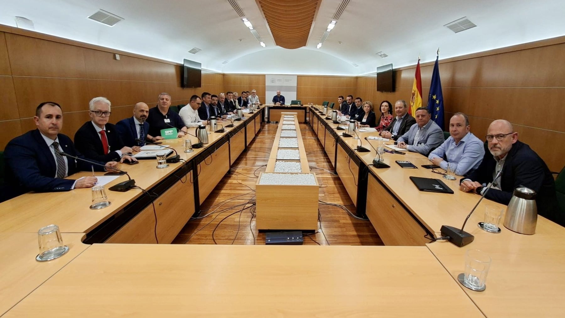 Policías y guardias civiles fuerzan a Marlaska a que les reconozca la profesión de riesgo