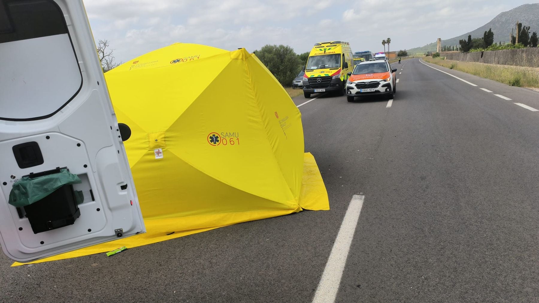 Golpe mortal en Llubí: un ciclista extranjero de 65 años muere tras chocar contra un coche en Mallorca