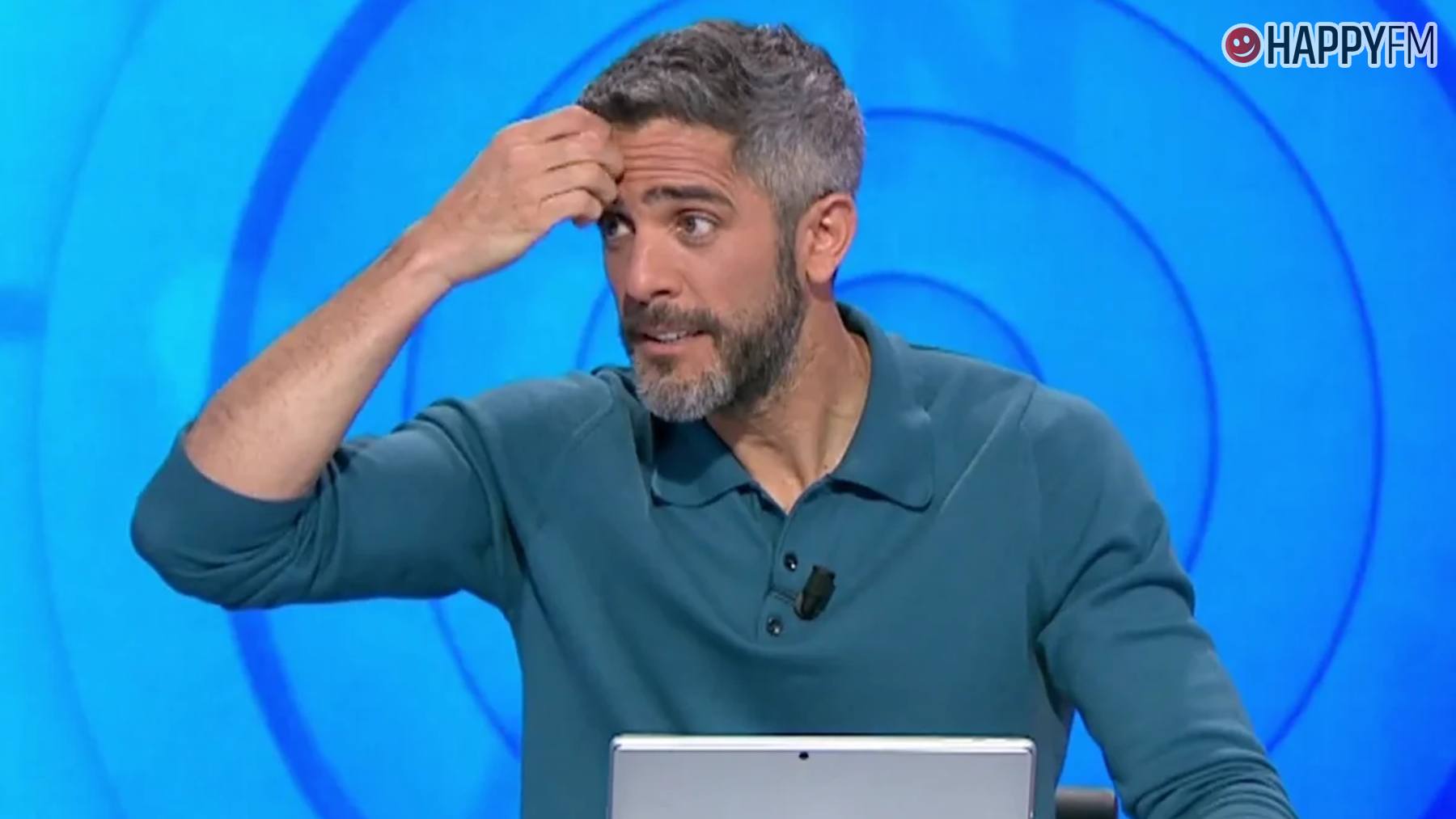 Roberto Leal se salta las normas de