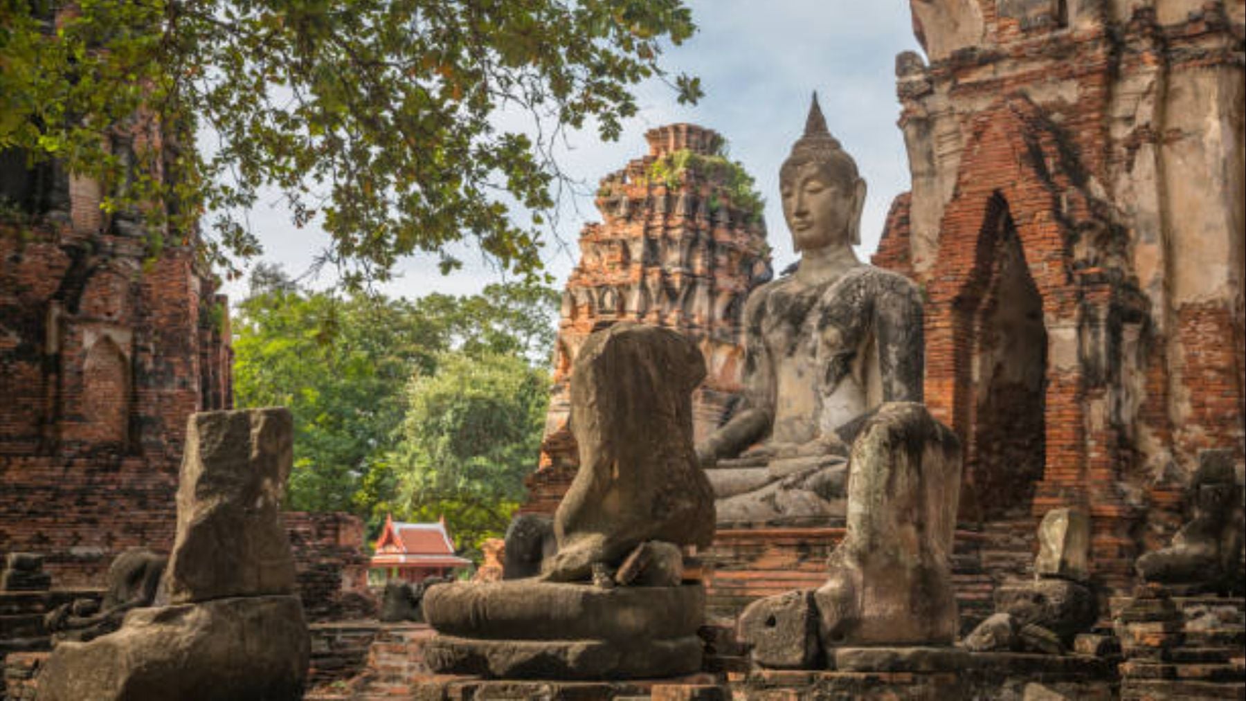 Hallazgo que reescribe la historia: operarios encuentran un tesoro de 1300 años de antigüedad cuando cavaban una zanja