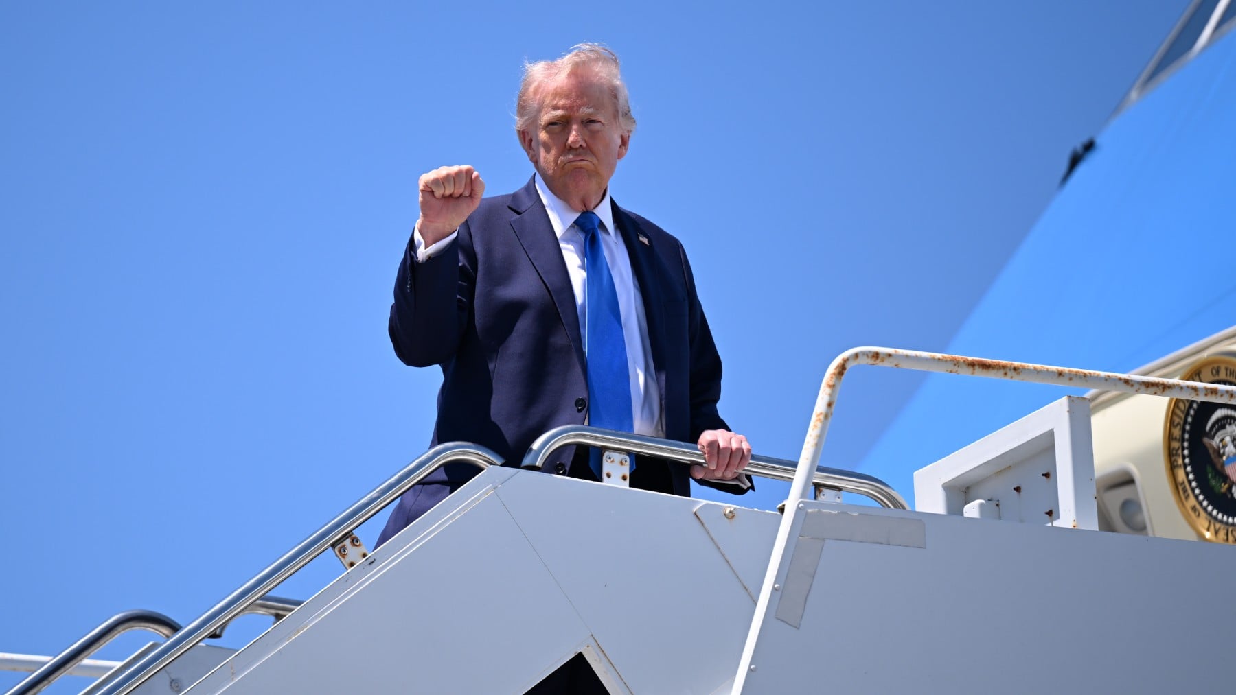 Trump advierte a Irán tras fracasar la propuesta de paz: Existe la posibilidad de que EEUU reanude los ataques