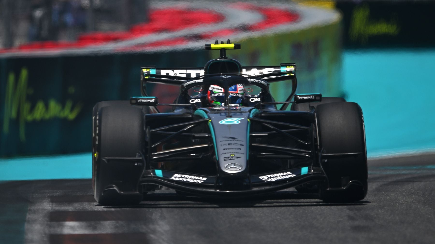 Antonelli es imparable a una vuelta: pole en Miami con Sainz decimocuarto y Alonso decimoctavo