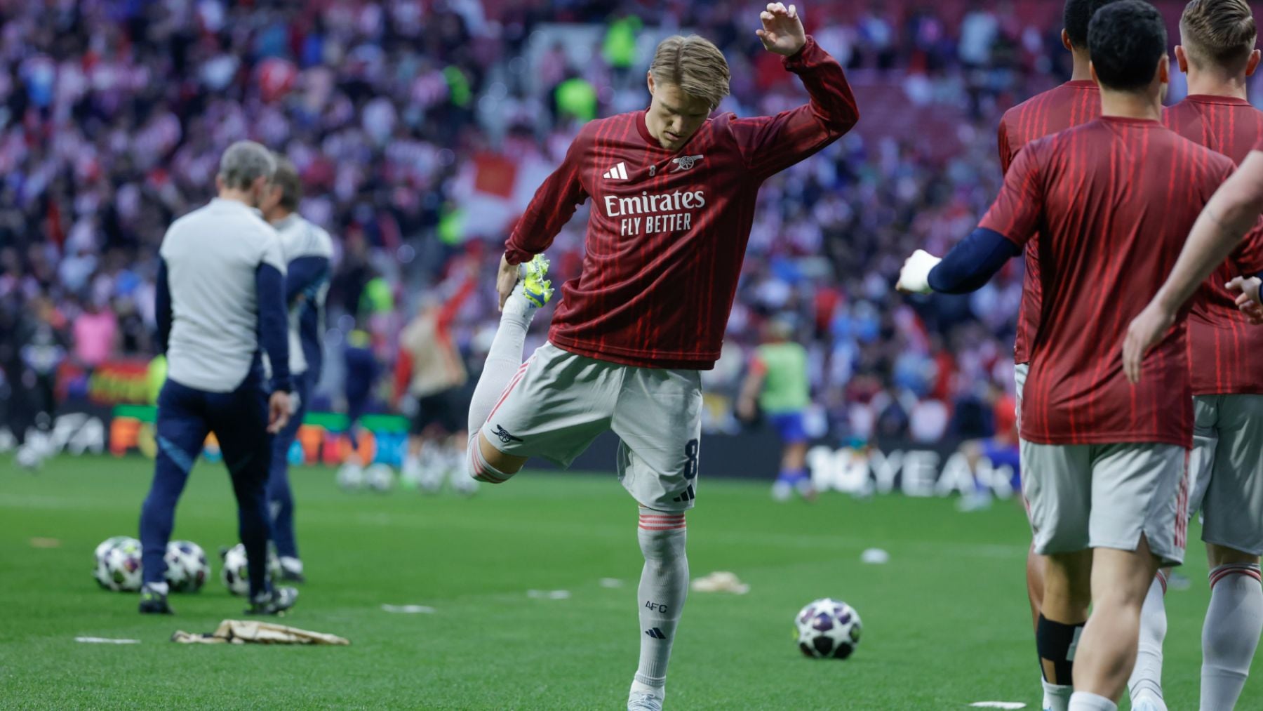 Odegaard no juega ante el Fulham por molestias en su rodilla y es duda para medirse al Atlético