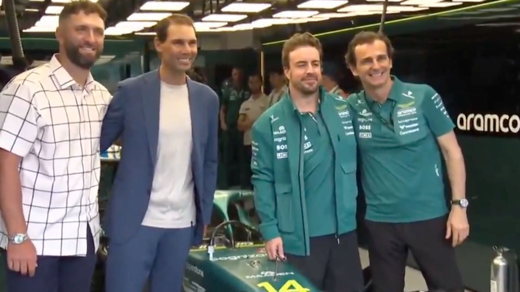 Las grandes leyendas del deporte español se juntan: Rafa Nadal y Jon Rahm apoyan a Alonso en Miami