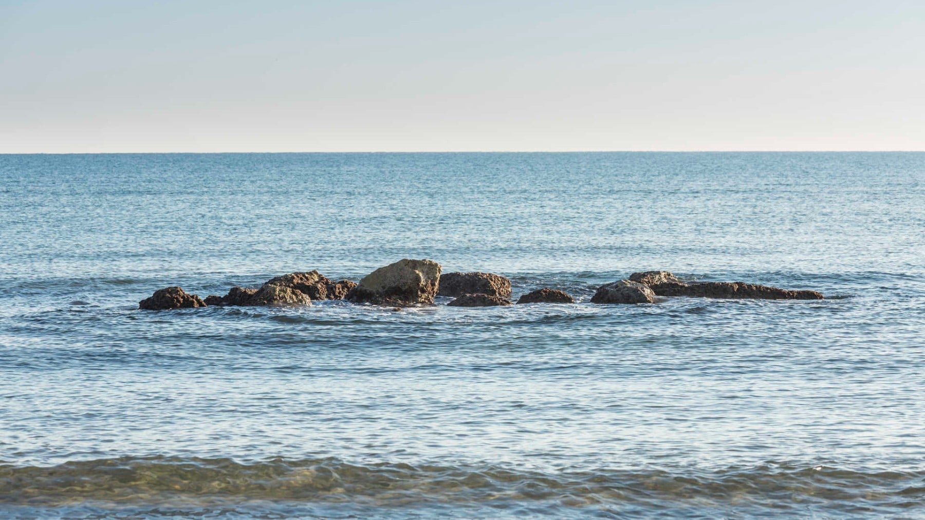 Tragedia en una playa de Valencia: mueren ahogados dos niños, un hombre y una mujer de 52 años