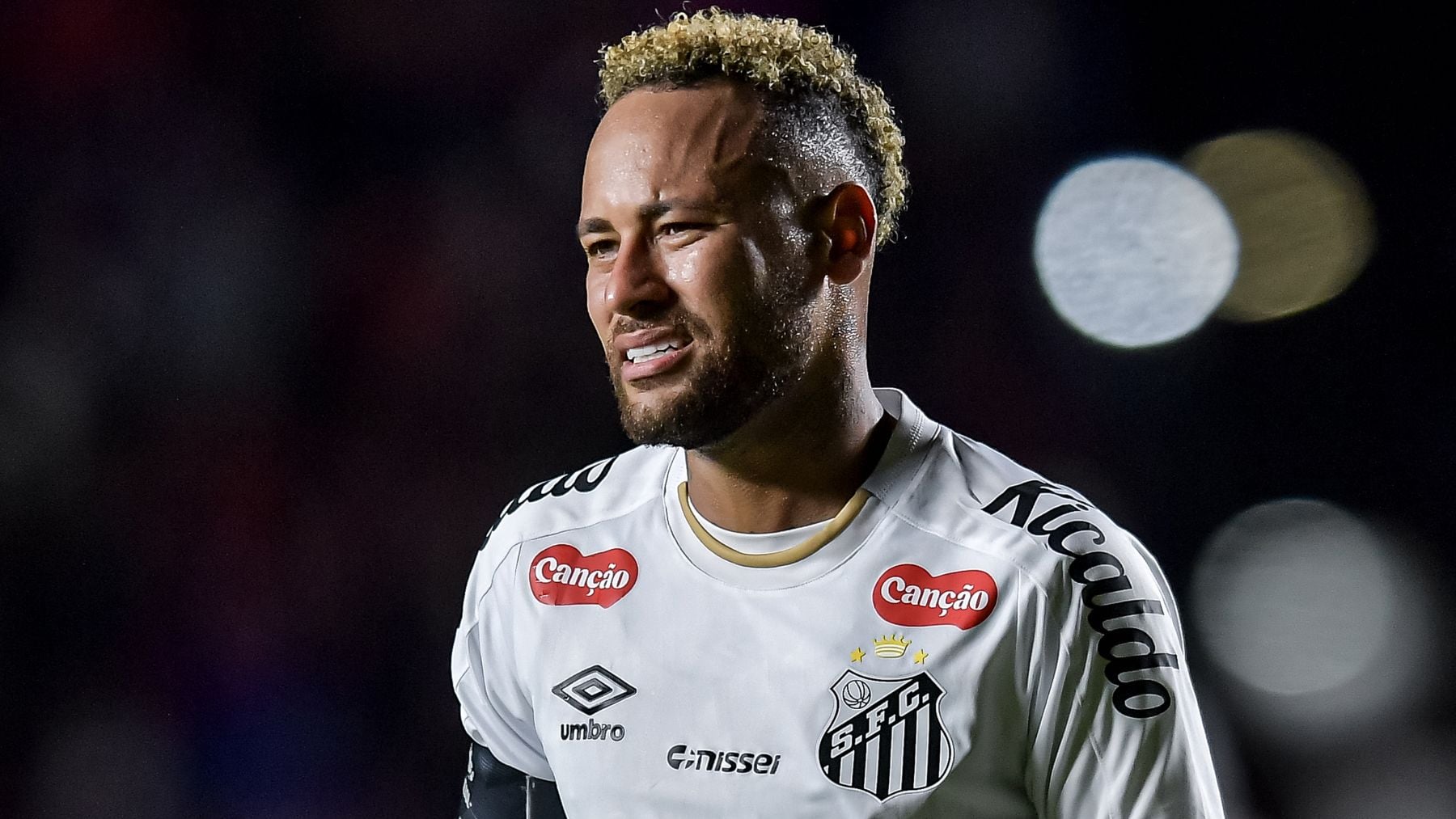 Neymar pierde los papeles y abofetea al hijo de Robinho en un entrenamiento del Santos