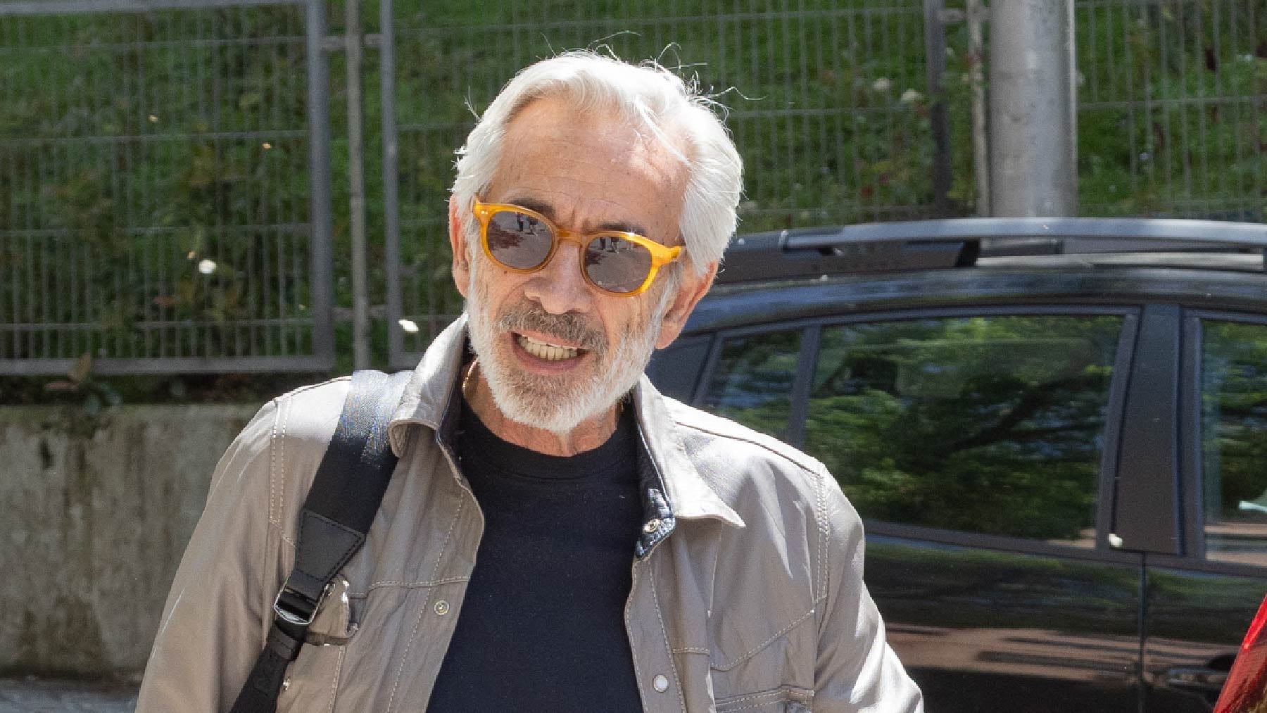 Imanol Arias dando unas declaraciones. (Foto: Gtres)