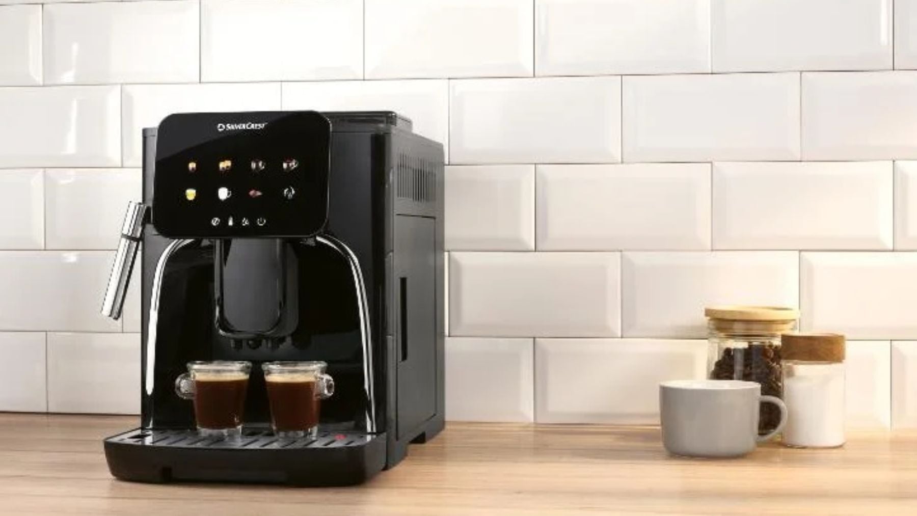 Colas kilométricas en Lidl a partir de hoy, jueves 7 de mayo, por la cafetera superautomática de Silvercrest de 1450W que va a jubilar a las italianas de siempre