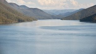 Australia crea dos túneles subterráneos, túnel ingeniería Australia, producción de energía en Australia.