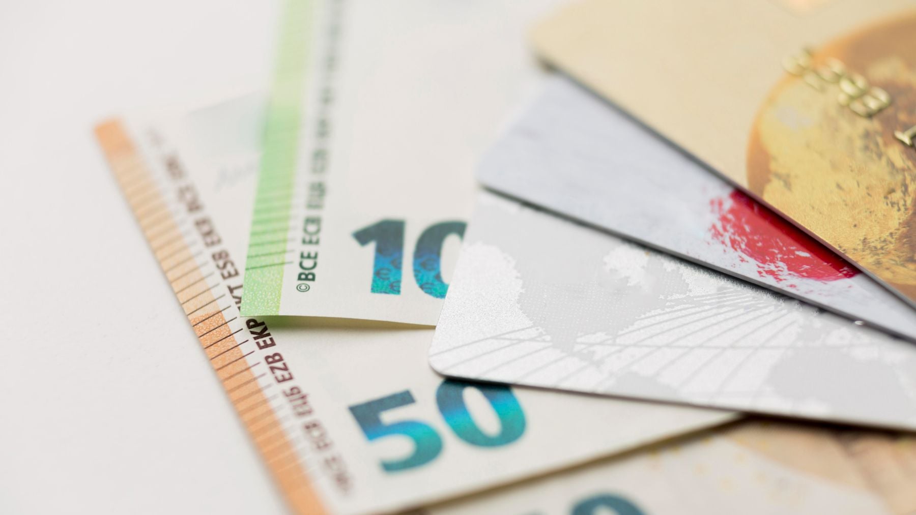 Desde hoy, el Banco de España insta a los españoles a revisar el dinero en efectivo que guardan en casa y no supere esta cantidad