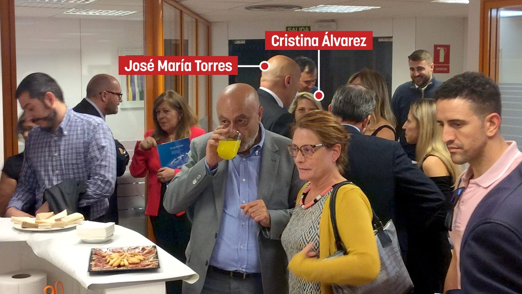 La foto que compromete a la asesora de Begoña Gómez junto al empresario citado por Peinado para cerrar la causa