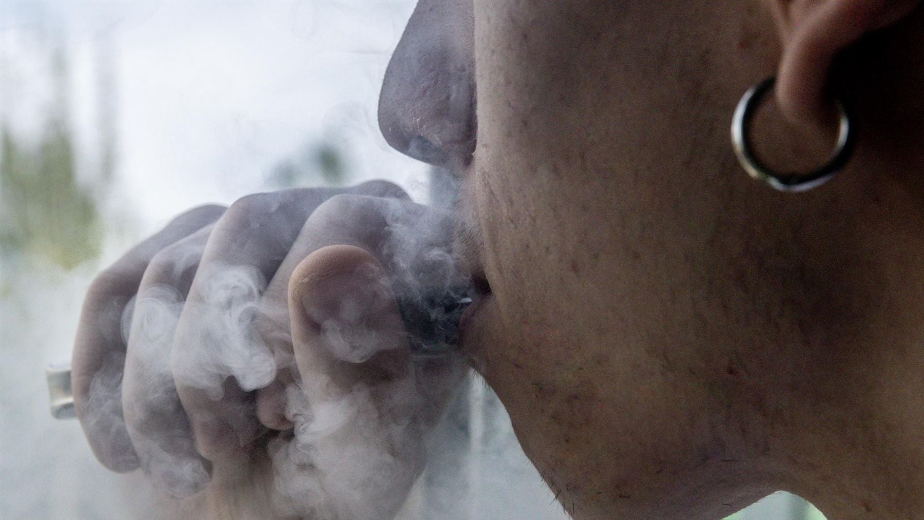 Baja el consumo de tabaco y cannabis entre los jóvenes de Baleares: el alcohol es la sustancia más consumida