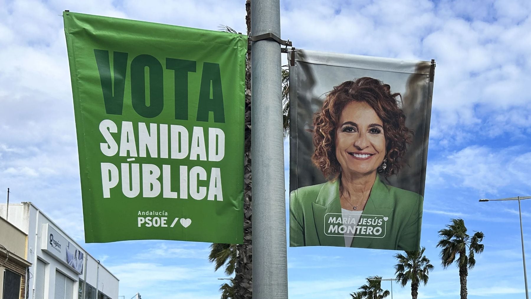 El PSOE de Lepe incumple el pacto de no colocar carteles durante la romería: Se toca nuestro sentimiento más profundo