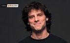Óscar Sinela, el actor de ‘Física o Química’ que ahora canta en el metro y tiene OnlyFans: «Doy contenido cachondo intelectual»