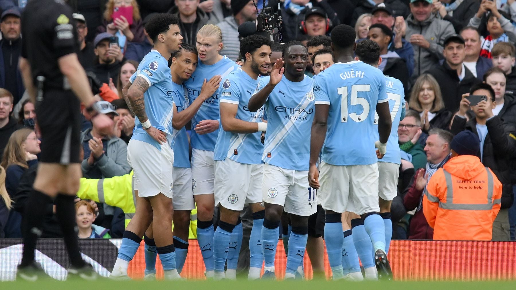 El Manchester City no pierde la cara a la Premier y golea al Brentford para mantenerse con opciones
