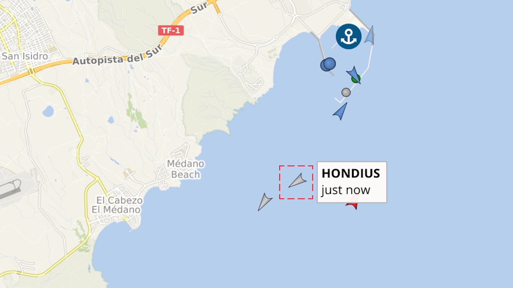 El crucero del hantavirus ya está en el puerto tinerfeño de Granadilla y arranca el proceso de evacuación