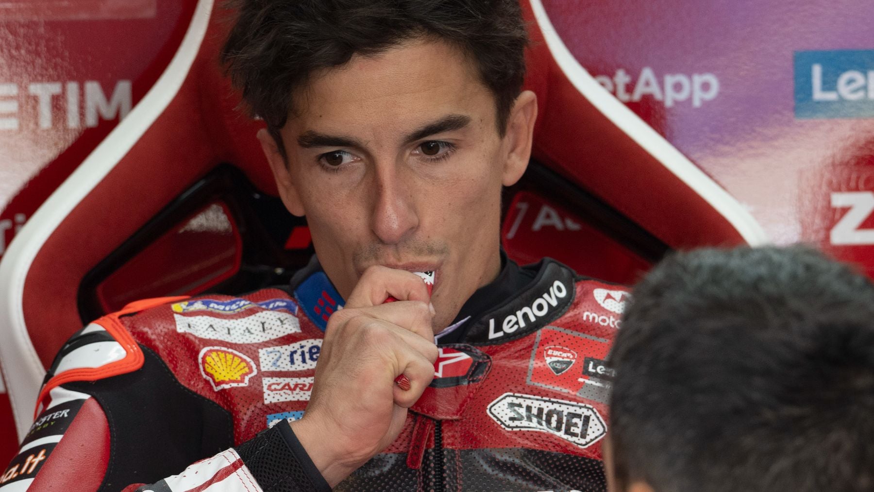 Marc Márquez, operado con éxito de su lesión en el pie y el hombro derecho