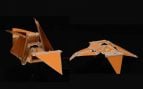 Los investigadores combinaron su experiencia en ciencia de materiales y origami para crear un robot duradero y programable que se mueve sin motor. Foto: Escuela de Ingeniería y Ciencias Aplicadas de Princeton