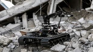 Argentina de 16 años crea un robot rescatista, argentina inventa robot de rescate, robots de rescate en terremotos.